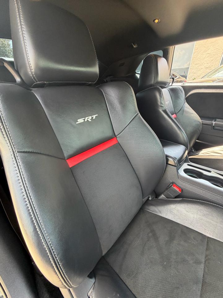 Dodge Challenger 2dr Cpe SRT8 2014