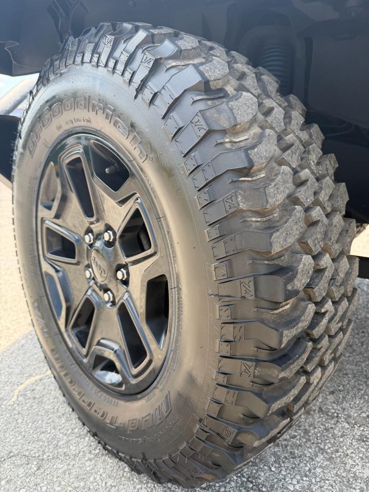 Jeep Wrangler 4WD 2dr Sport 2015