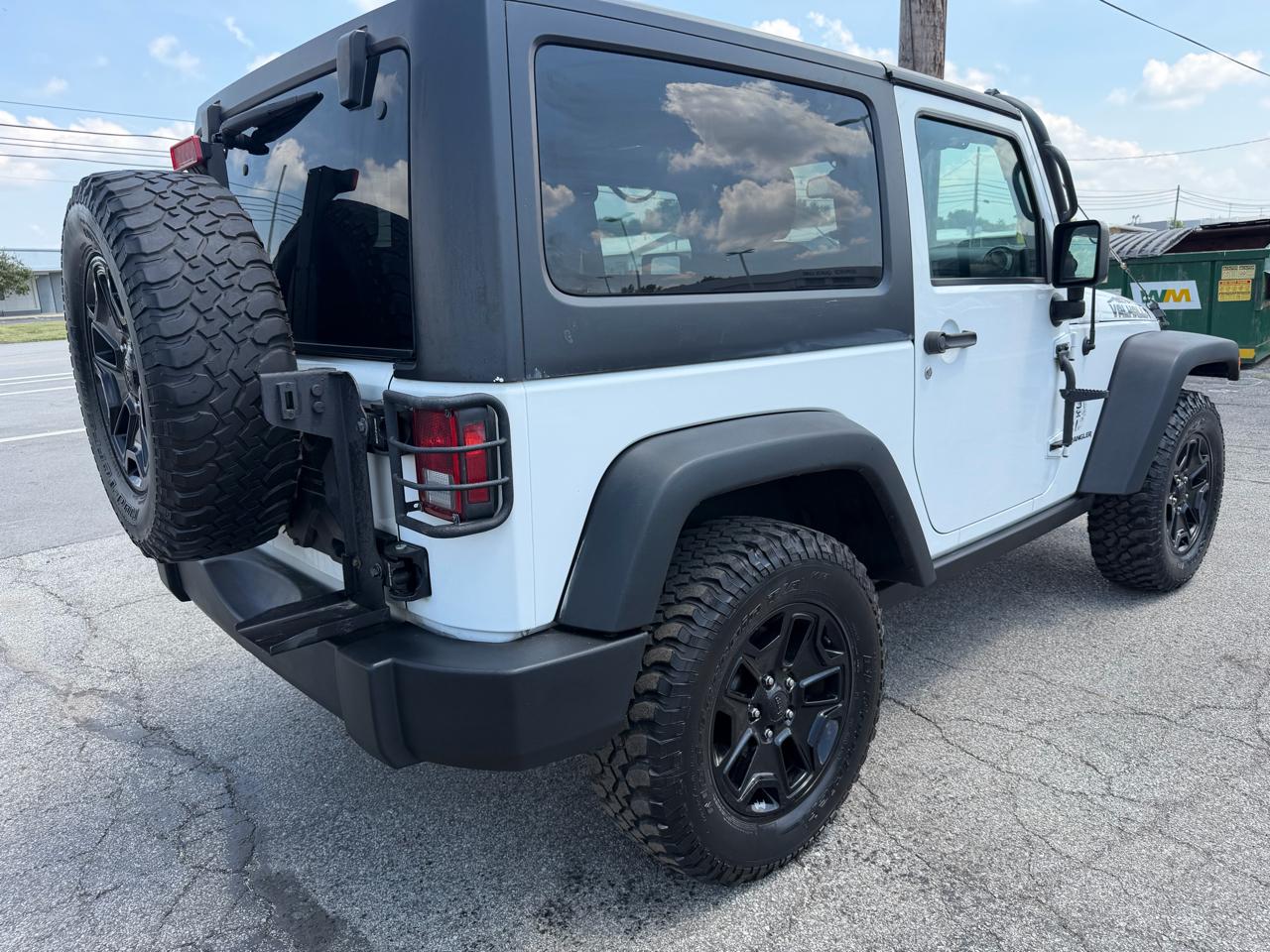 Jeep Wrangler 4WD 2dr Sport 2015