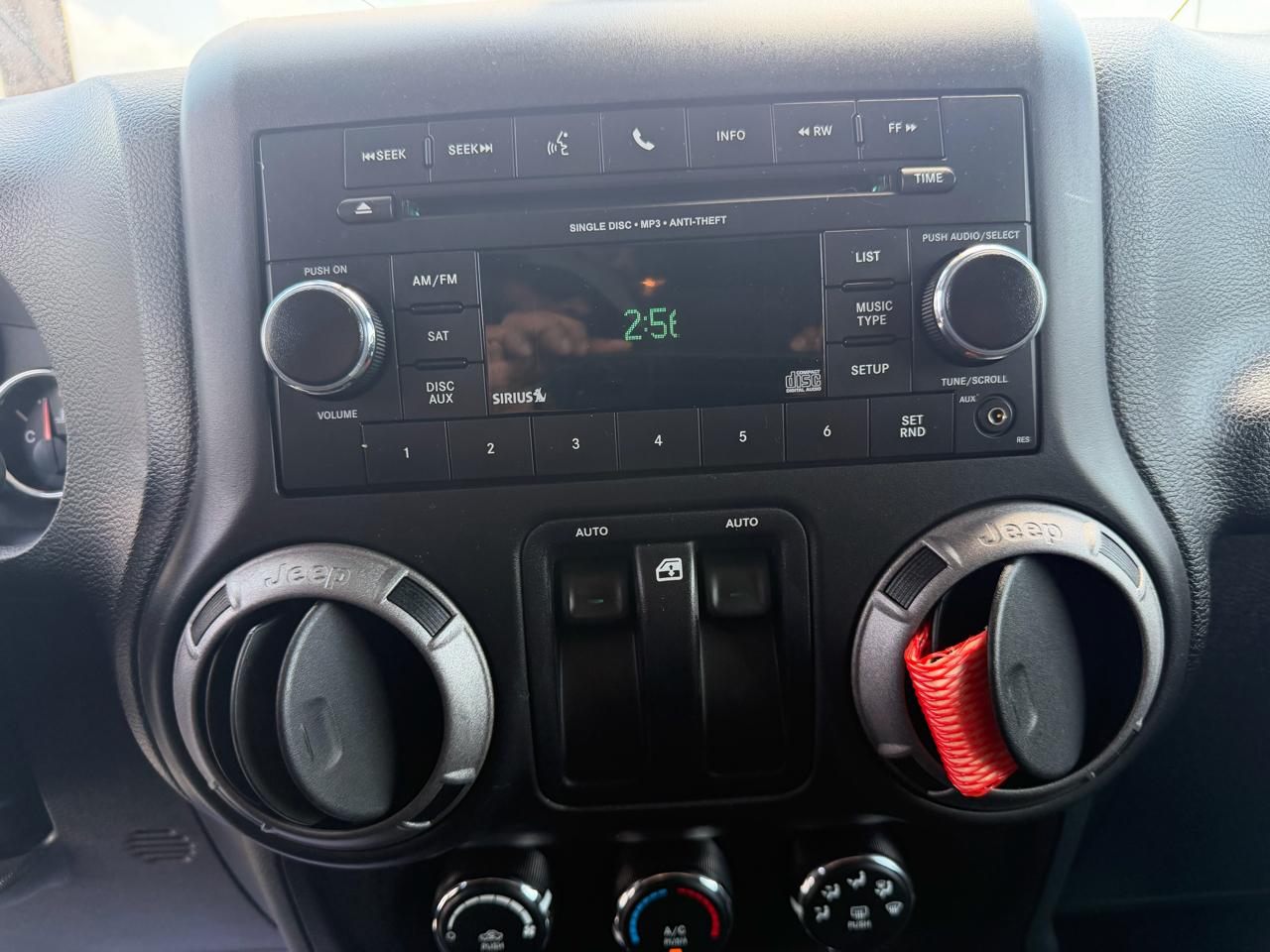 Jeep Wrangler 4WD 2dr Sport 2015