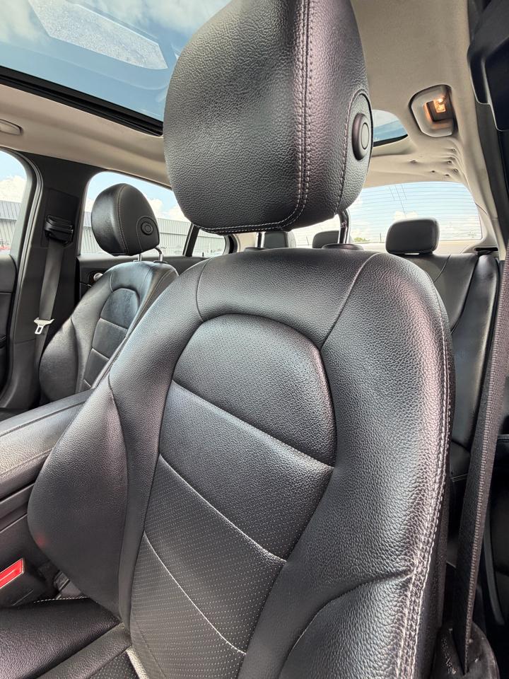 Mercedes-Benz C-Class 4dr Sdn C 300 4MATIC 2015