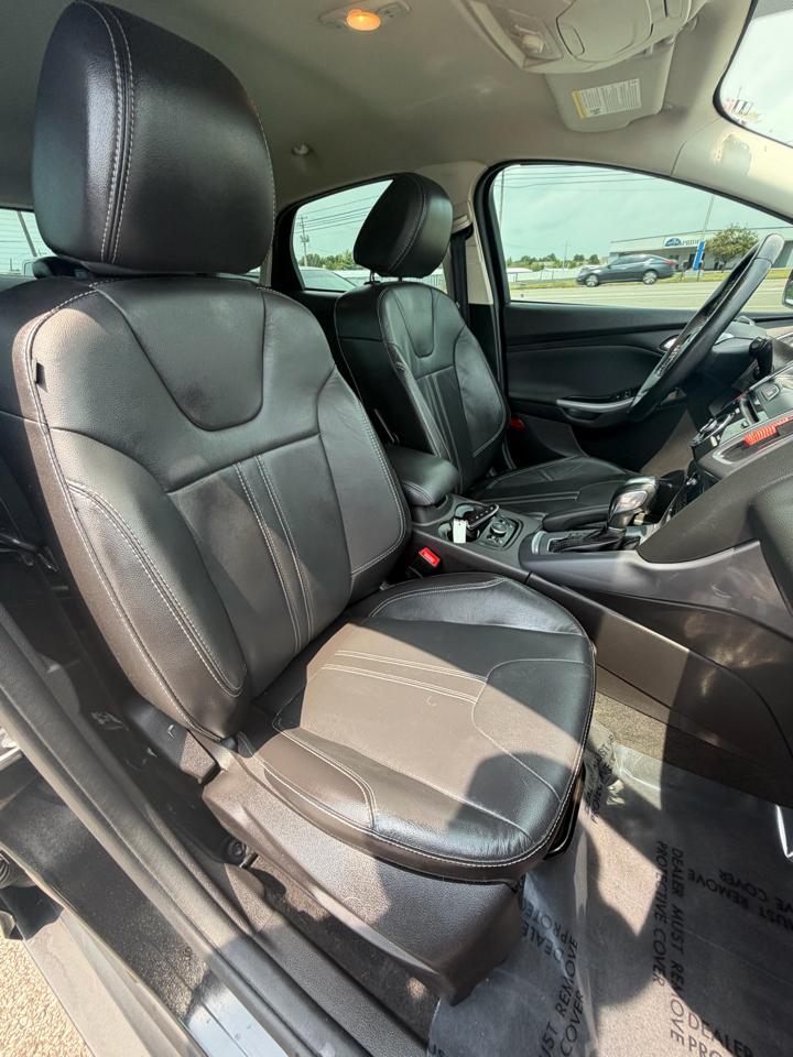 Ford Focus 5dr HB Titanium 2014