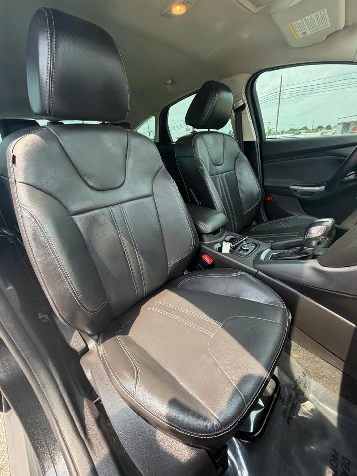 Ford Focus 5dr HB Titanium 2014