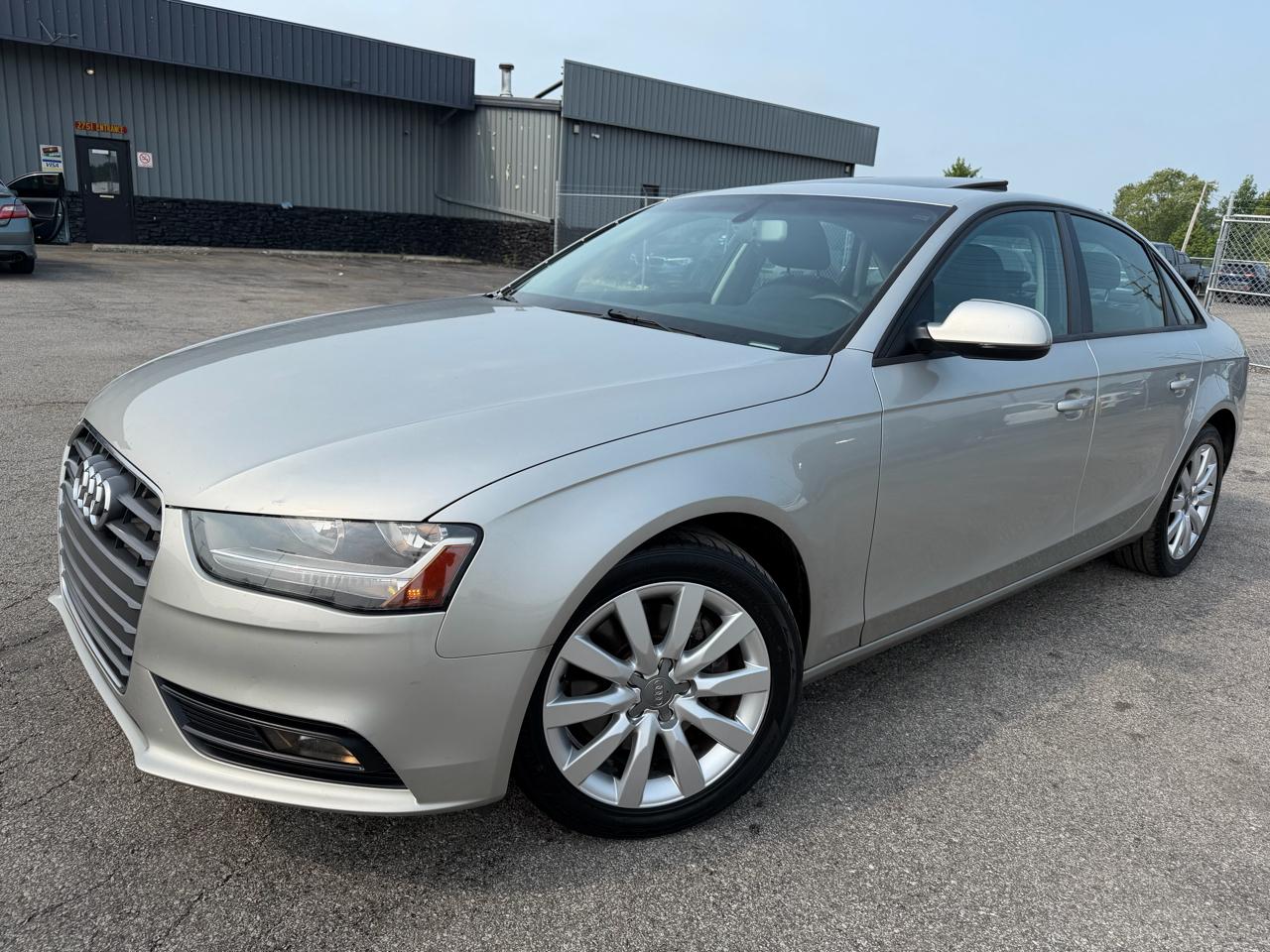 Audi A4 4dr Sdn Auto quattro 2.0T Premium 2014