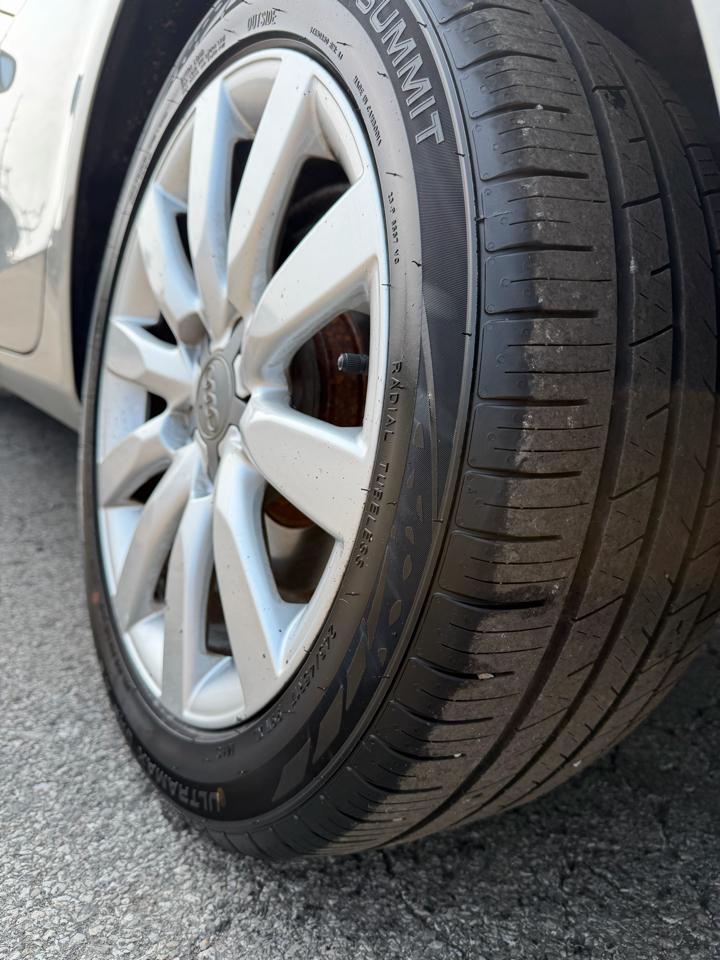 Audi A4 4dr Sdn Auto quattro 2.0T Premium 2014