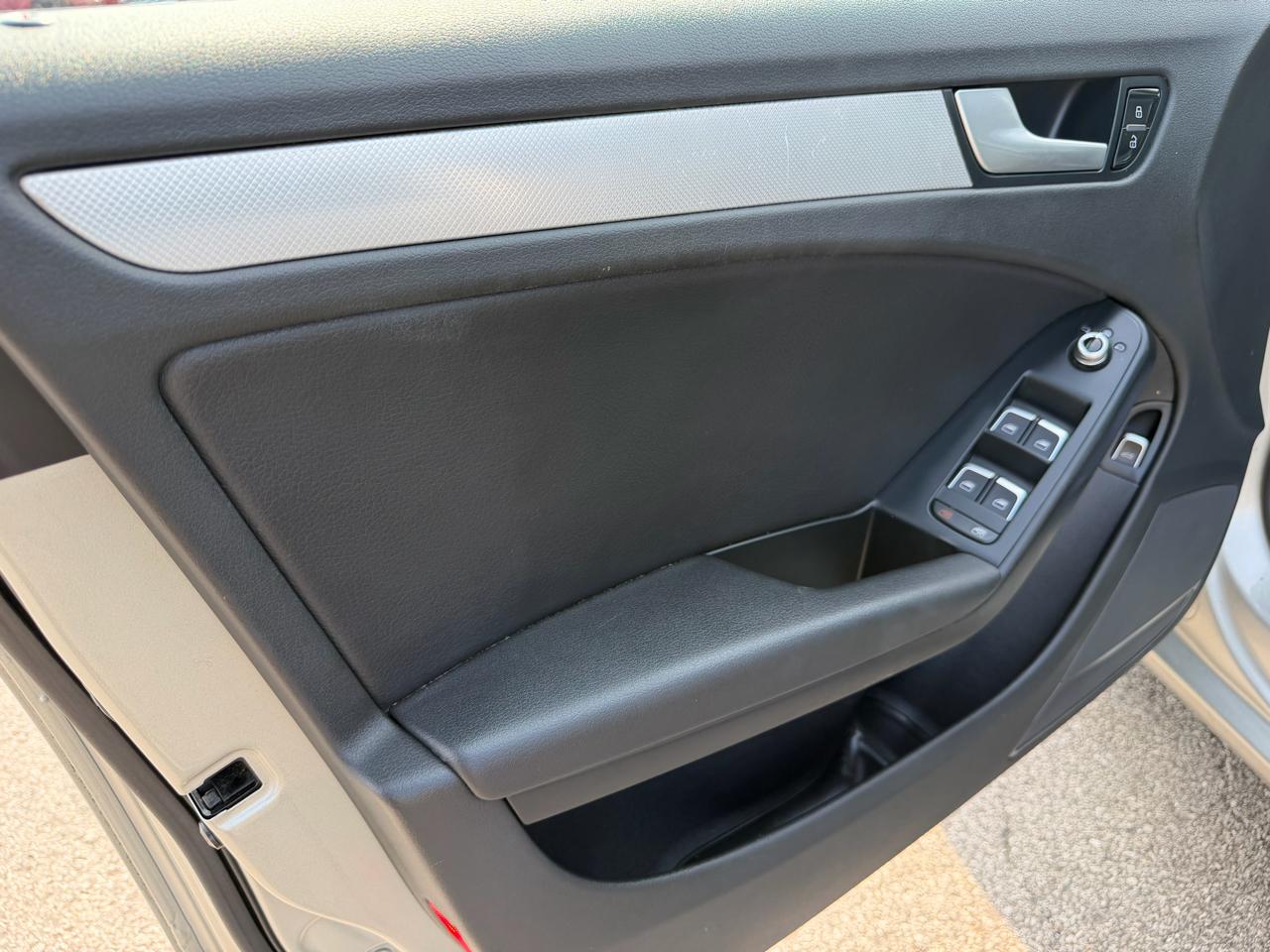 Audi A4 4dr Sdn Auto quattro 2.0T Premium 2014