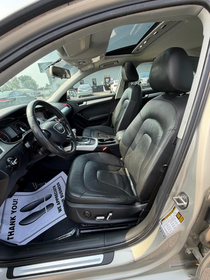 Audi A4 4dr Sdn Auto quattro 2.0T Premium 2014