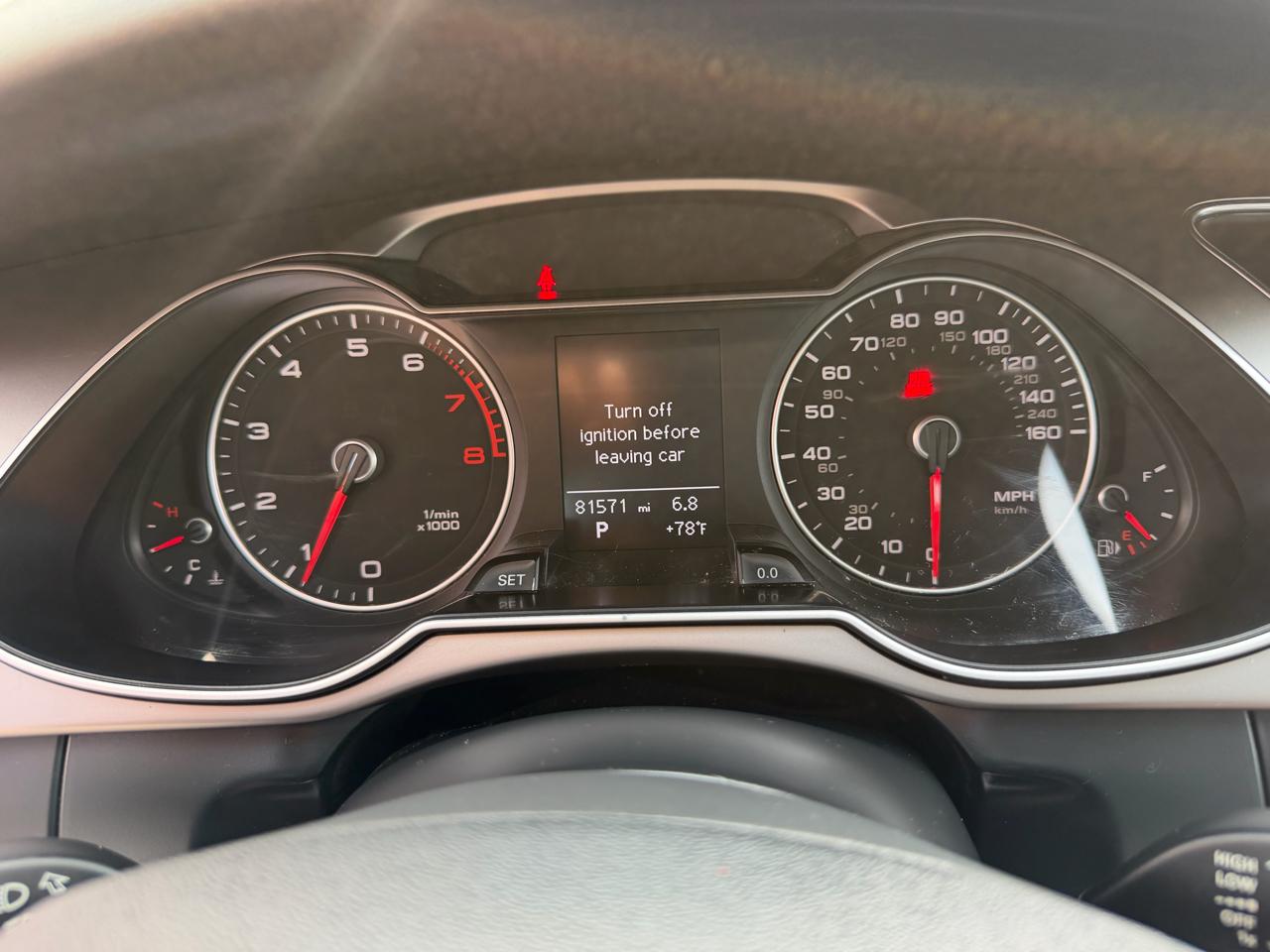 Audi A4 4dr Sdn Auto quattro 2.0T Premium 2014