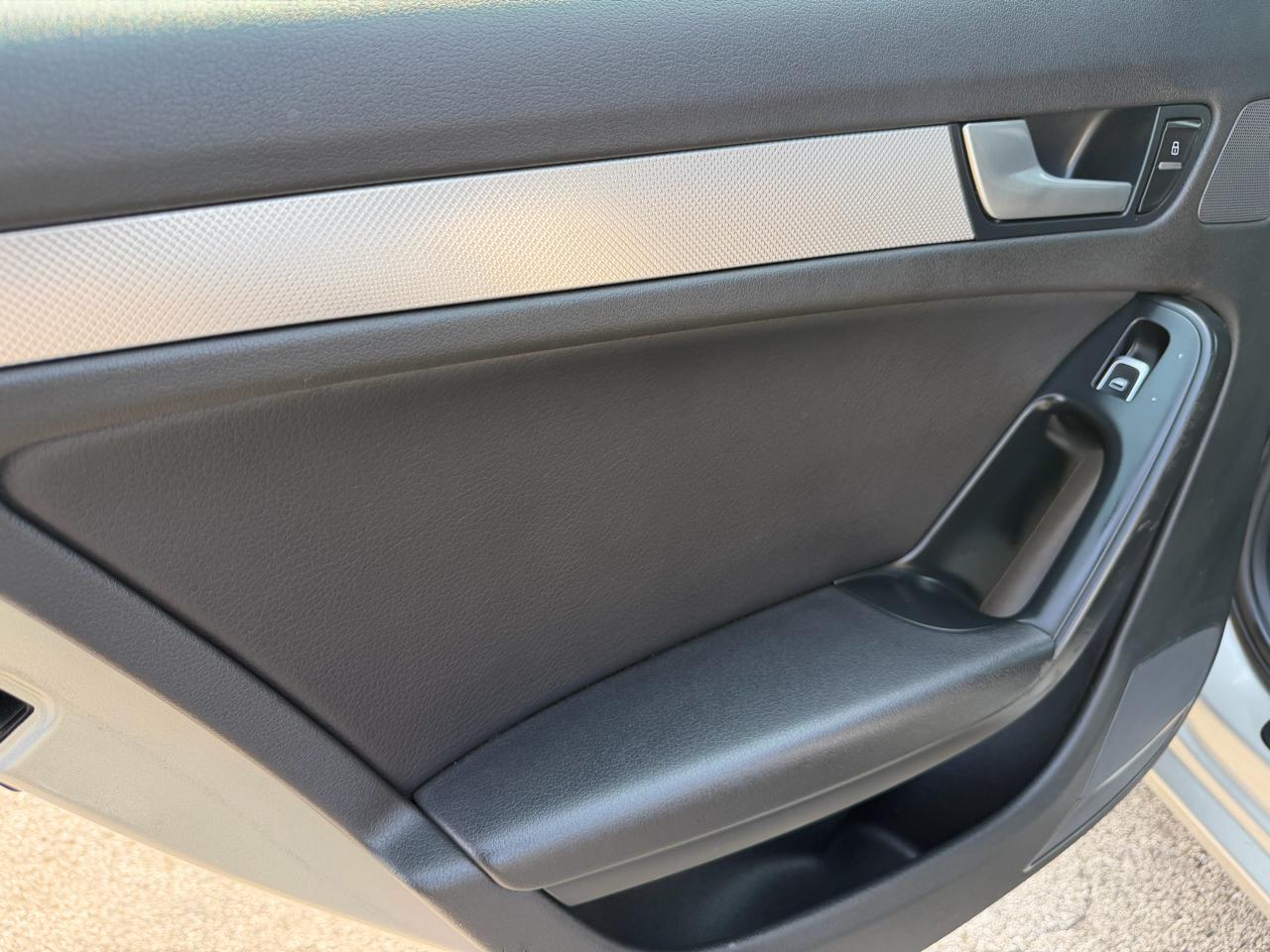 Audi A4 4dr Sdn Auto quattro 2.0T Premium 2014