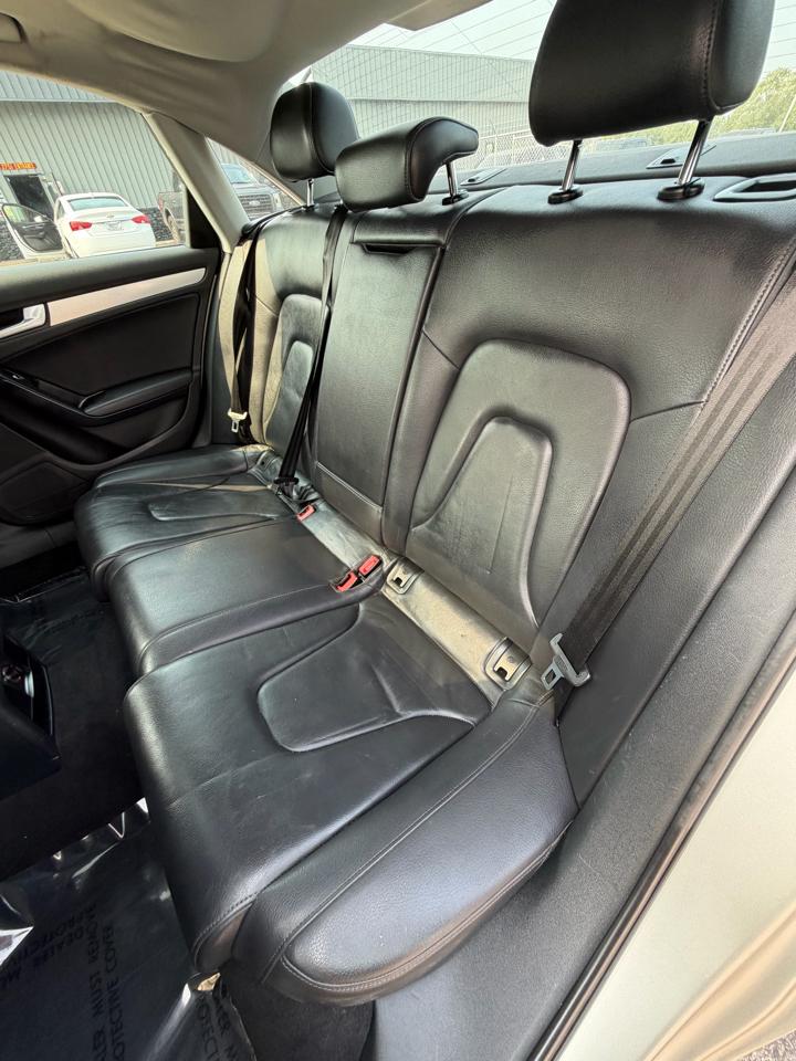 Audi A4 4dr Sdn Auto quattro 2.0T Premium 2014