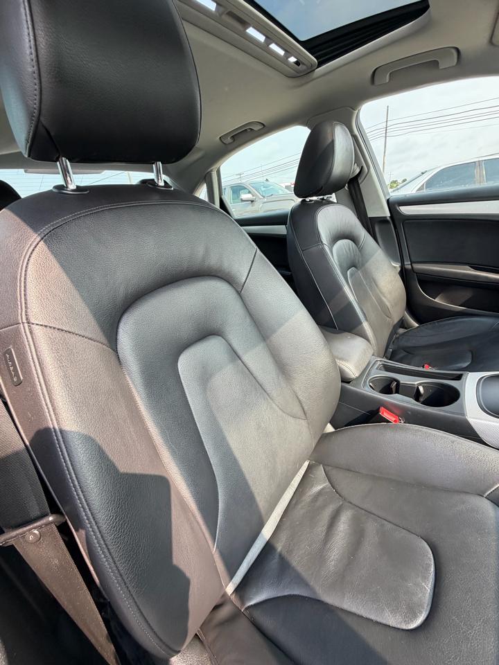 Audi A4 4dr Sdn Auto quattro 2.0T Premium 2014
