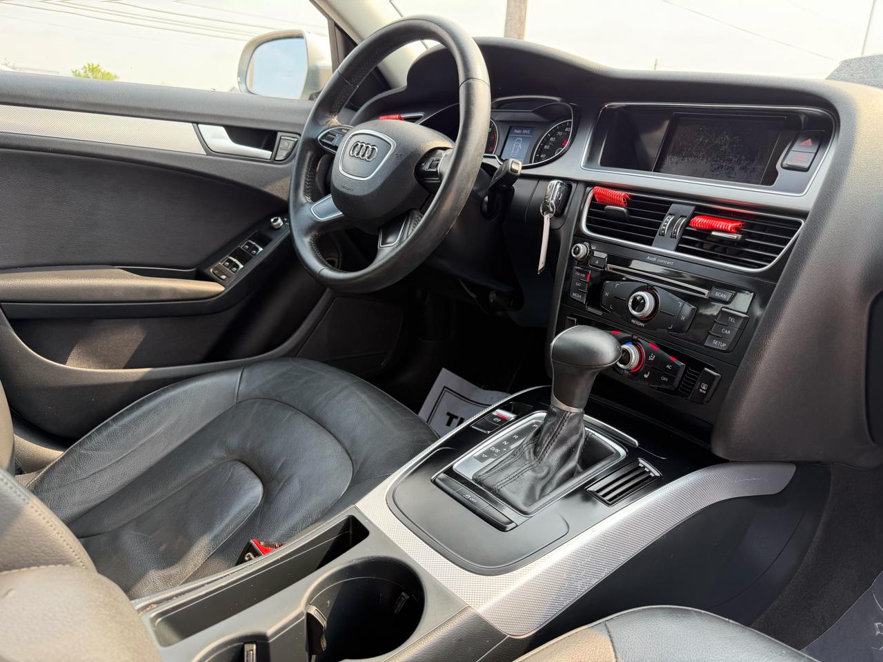 Audi A4 4dr Sdn Auto quattro 2.0T Premium 2014