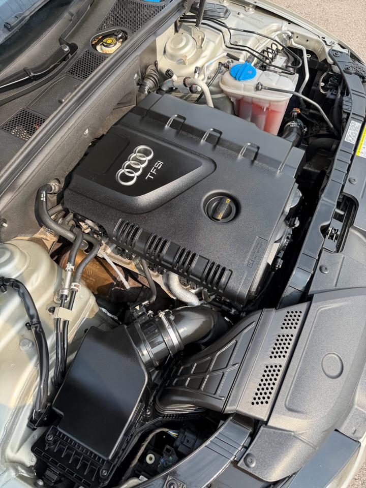 Audi A4 4dr Sdn Auto quattro 2.0T Premium 2014