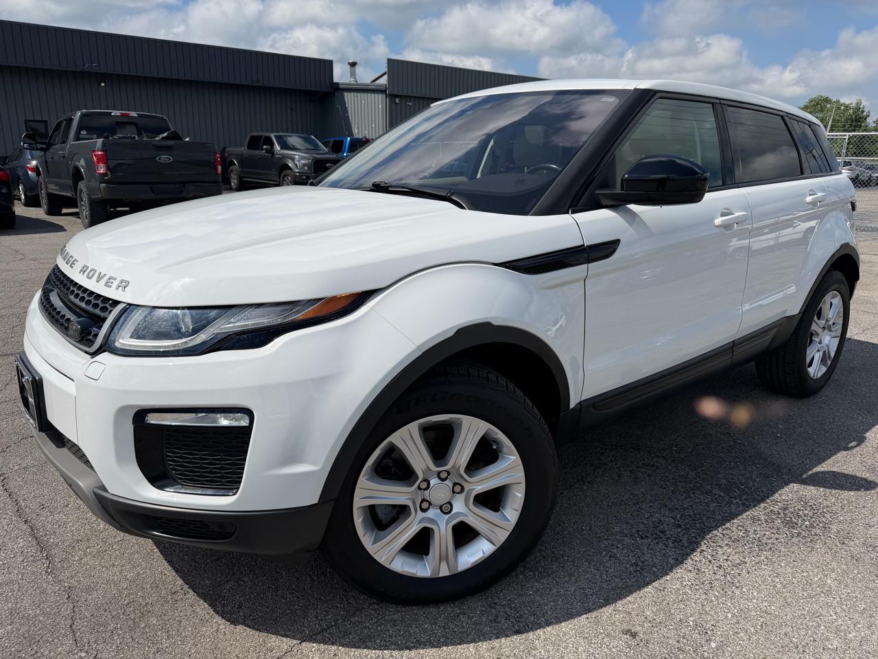 Land Rover Range Rover Evoque 5 Door SE 2017