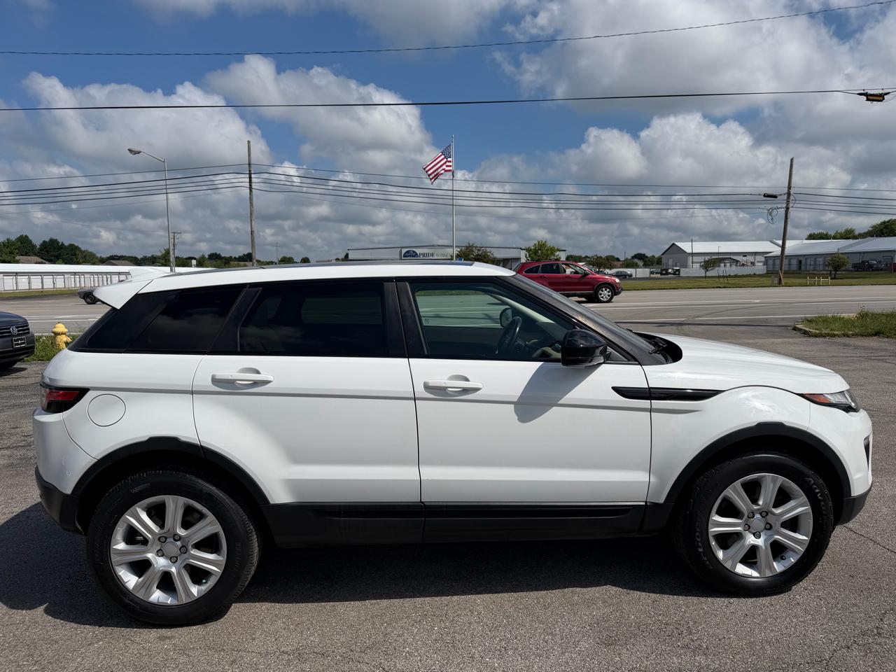 Land Rover Range Rover Evoque 5 Door SE 2017