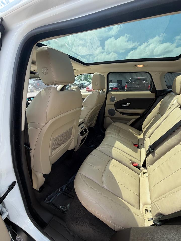 Land Rover Range Rover Evoque 5 Door SE 2017