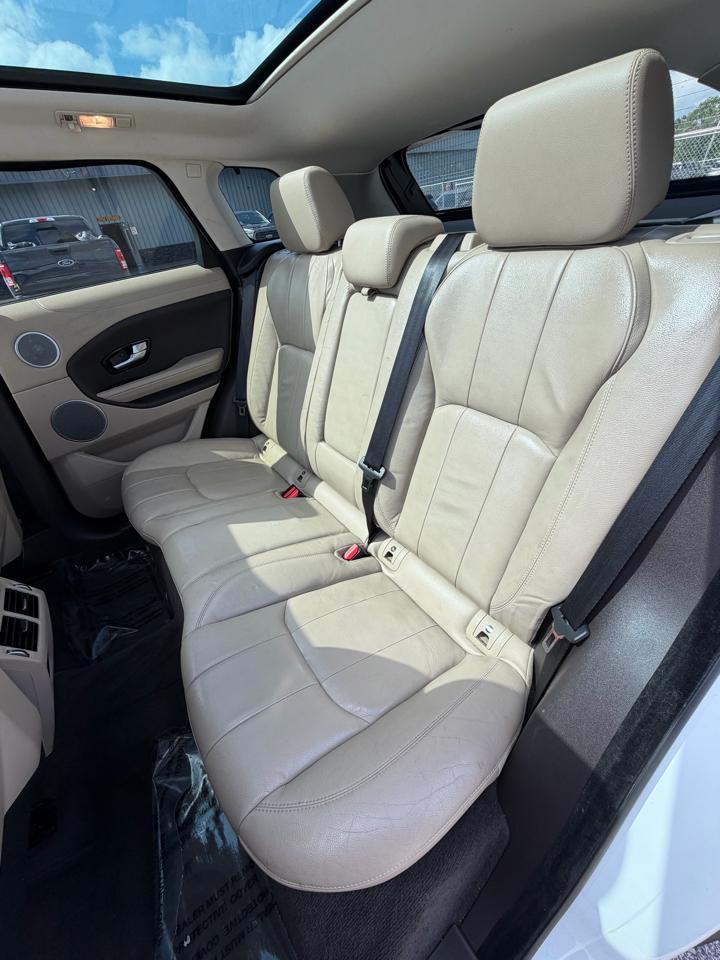 Land Rover Range Rover Evoque 5 Door SE 2017