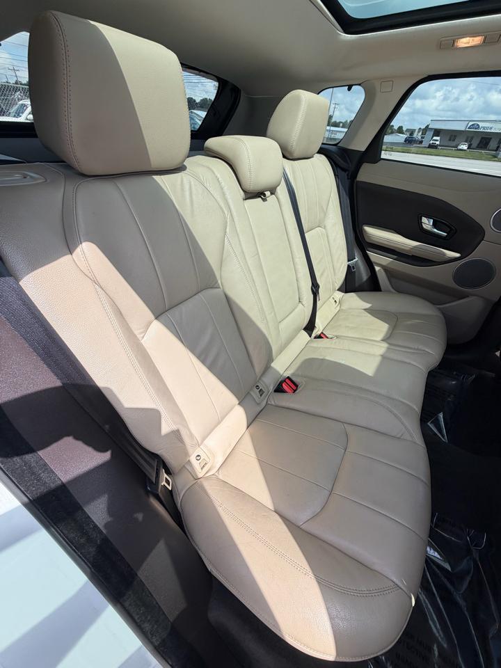 Land Rover Range Rover Evoque 5 Door SE 2017