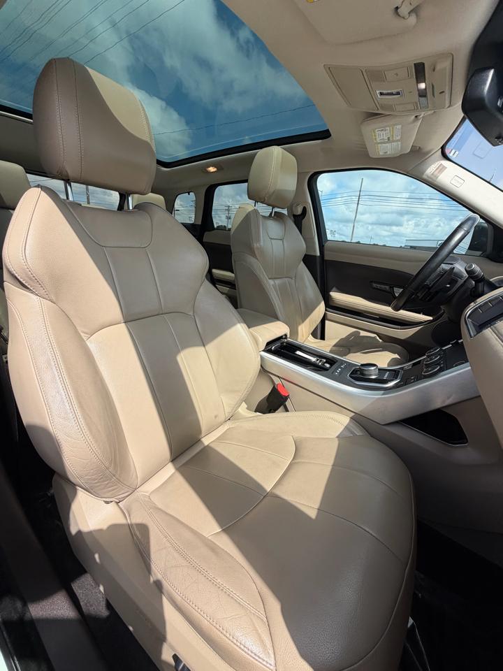 Land Rover Range Rover Evoque 5 Door SE 2017
