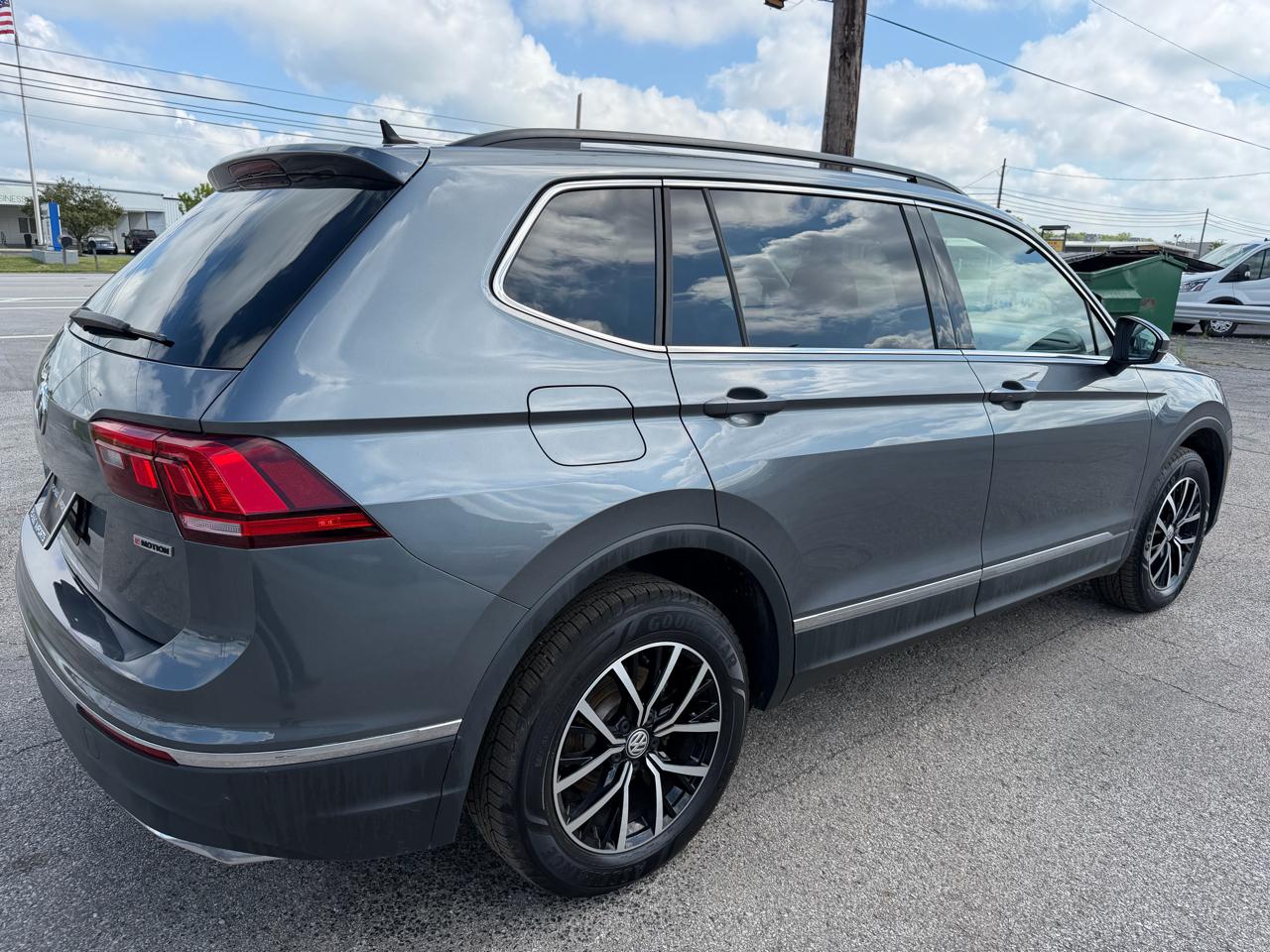 Volkswagen Tiguan 2.0T SE R-Line Black 4MOTION 2021