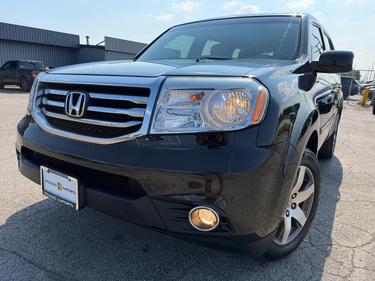Honda Pilot 2WD 4dr Touring w/RES & Navi 2012
