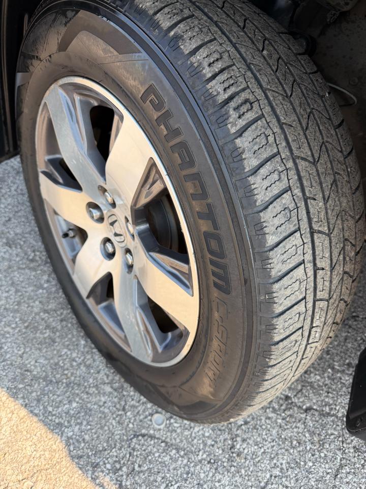 Honda Pilot 2WD 4dr Touring w/RES & Navi 2012