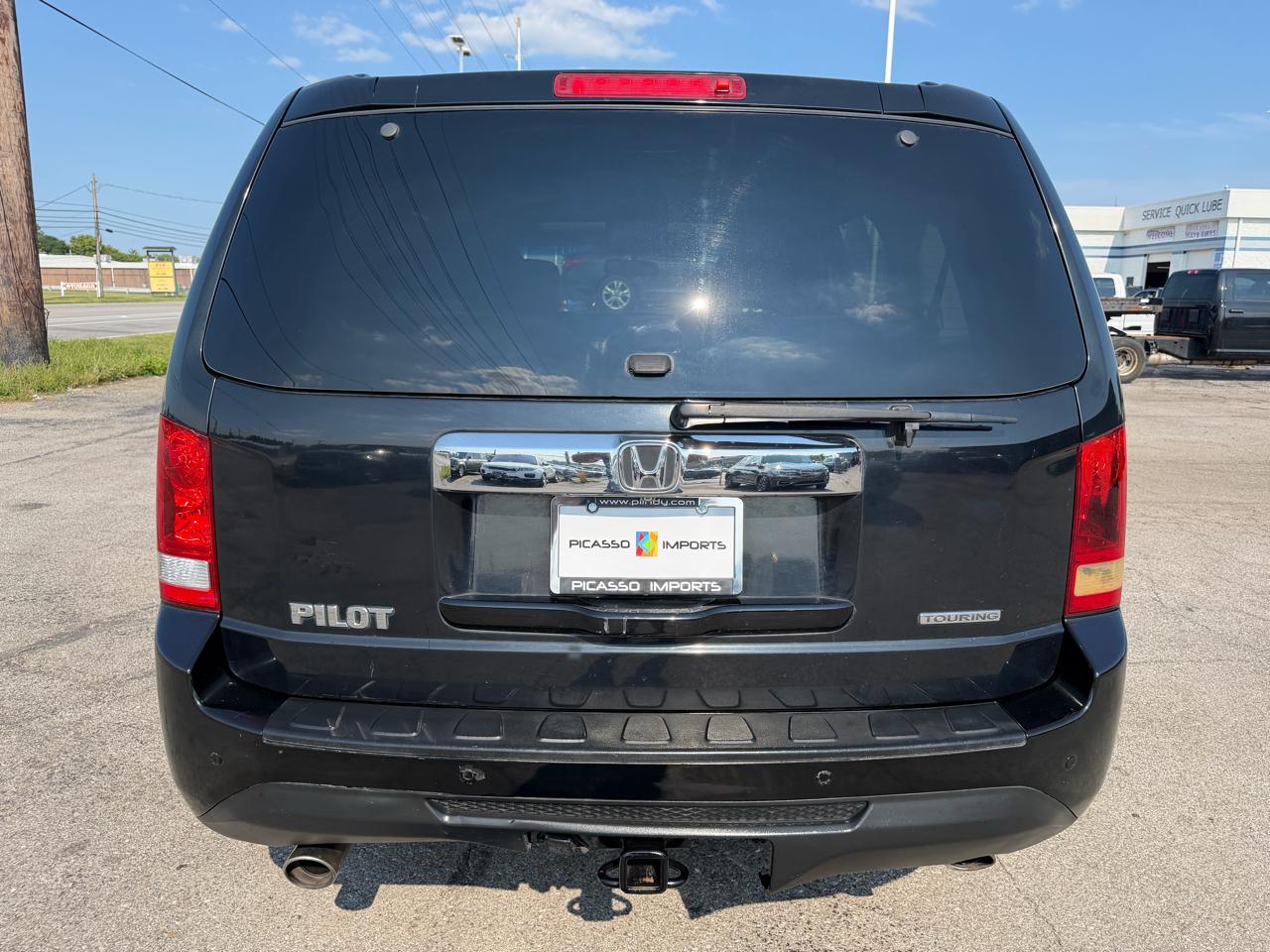 Honda Pilot 2WD 4dr Touring w/RES & Navi 2012