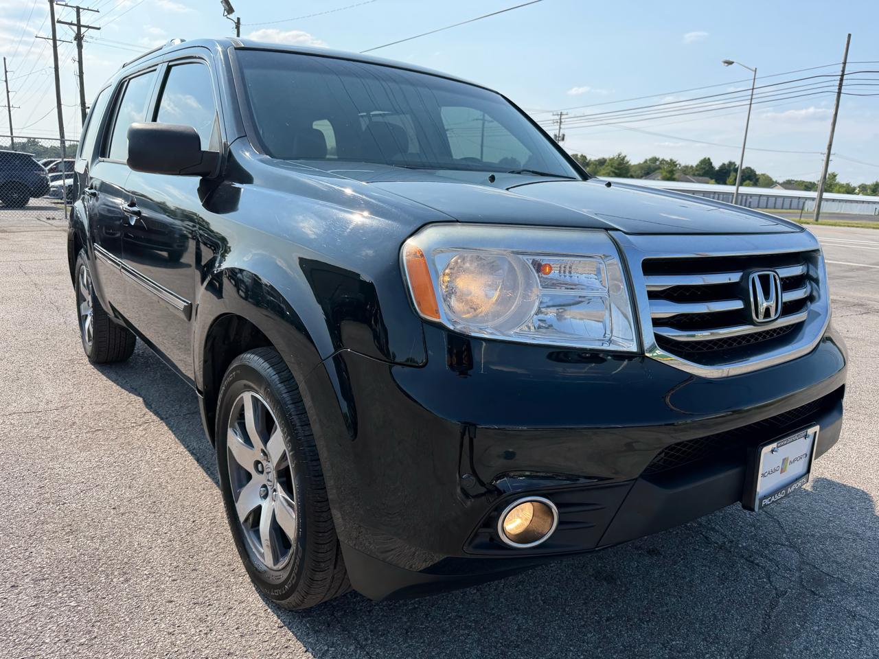 Honda Pilot 2WD 4dr Touring w/RES & Navi 2012