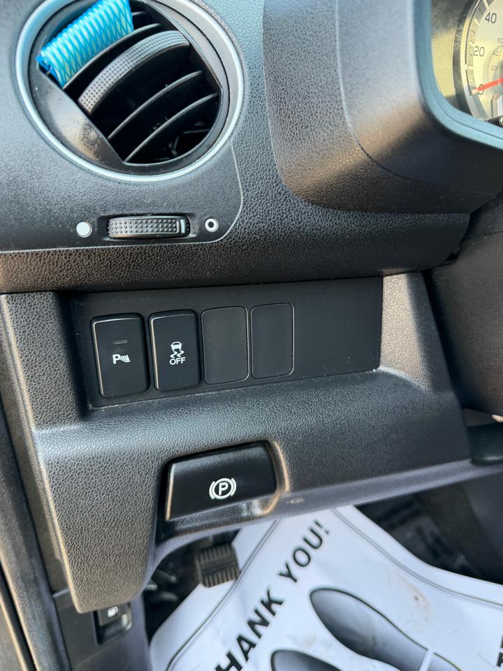 Honda Pilot 2WD 4dr Touring w/RES & Navi 2012