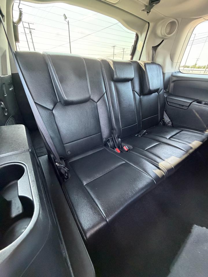 Honda Pilot 2WD 4dr Touring w/RES & Navi 2012
