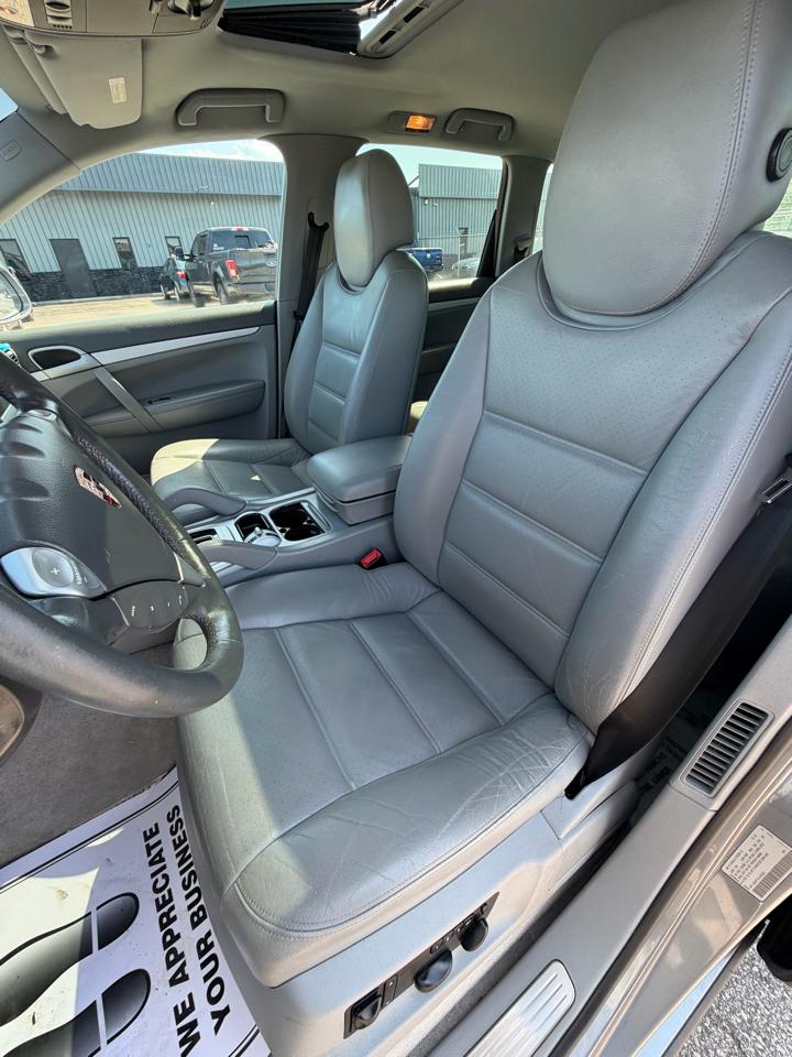 Porsche Cayenne 4dr S 2004