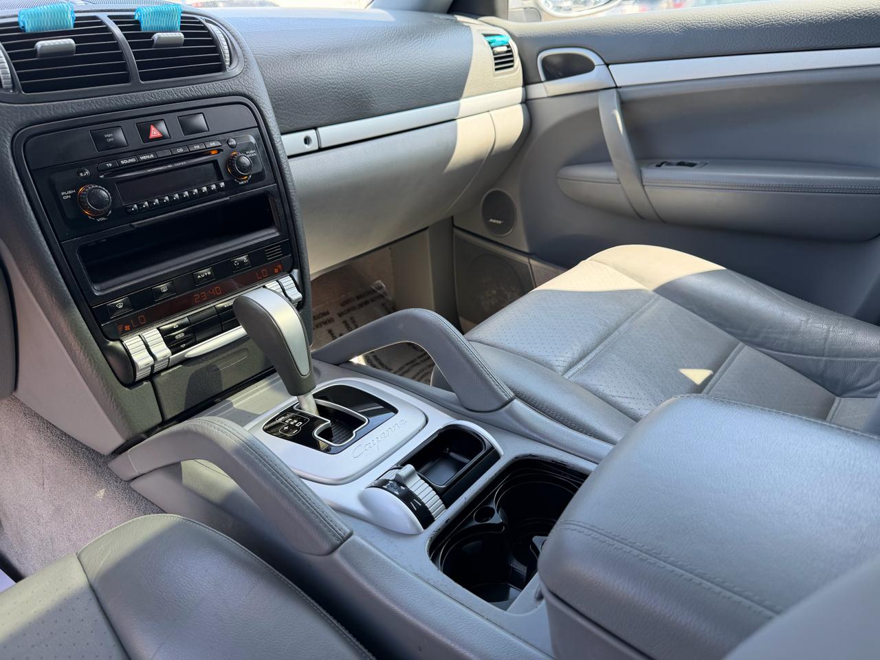 Porsche Cayenne 4dr S 2004