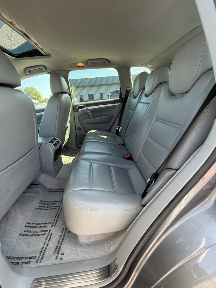 Porsche Cayenne 4dr S 2004
