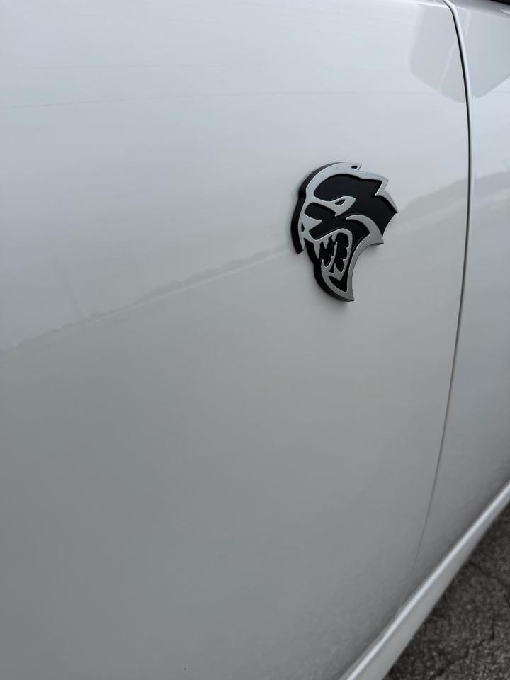 Dodge Charger 4dr Sdn SRT Hellcat RWD 2016