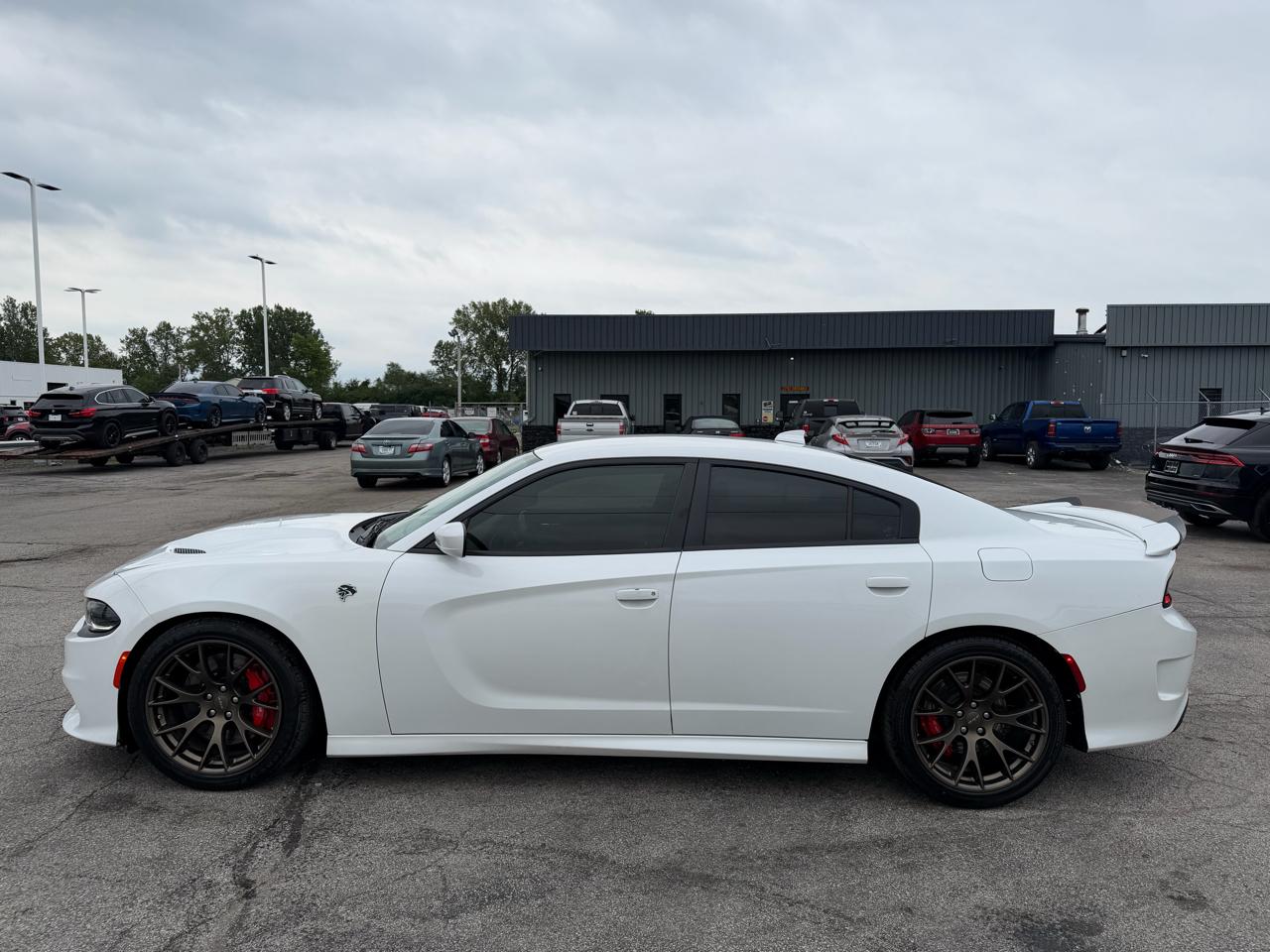 Dodge Charger 4dr Sdn SRT Hellcat RWD 2016
