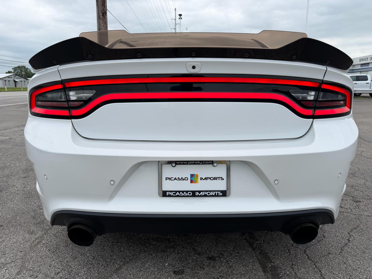 Dodge Charger 4dr Sdn SRT Hellcat RWD 2016