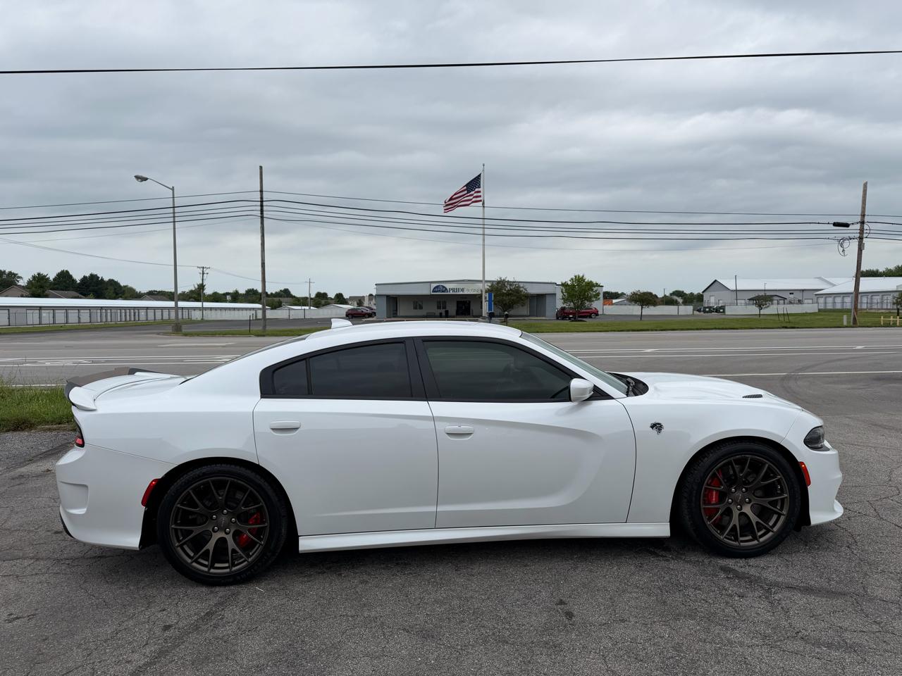 Dodge Charger 4dr Sdn SRT Hellcat RWD 2016