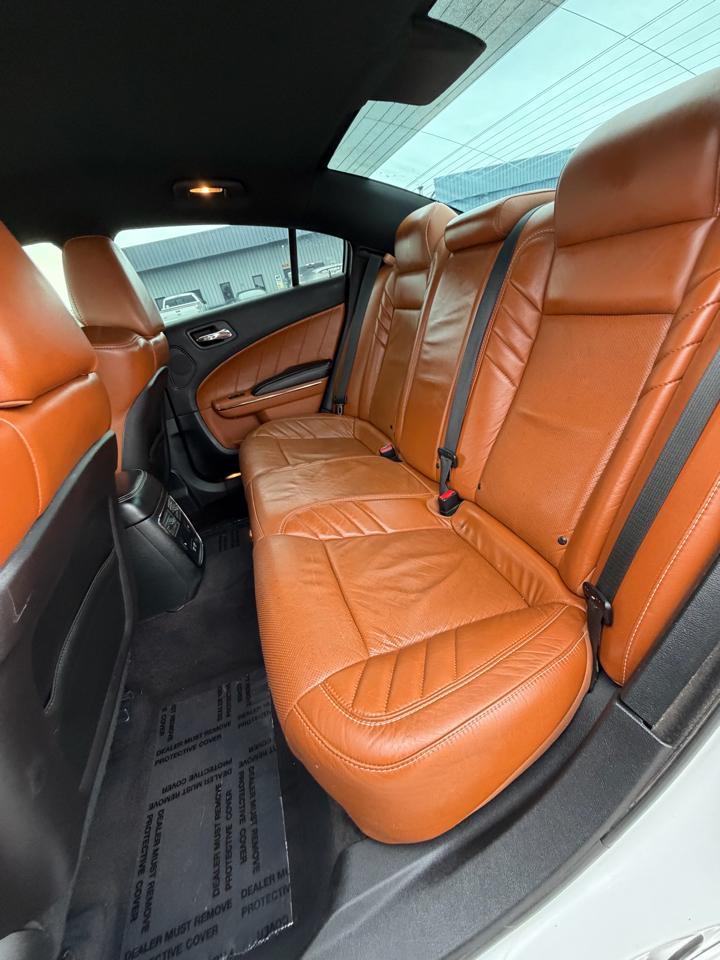 Dodge Charger 4dr Sdn SRT Hellcat RWD 2016