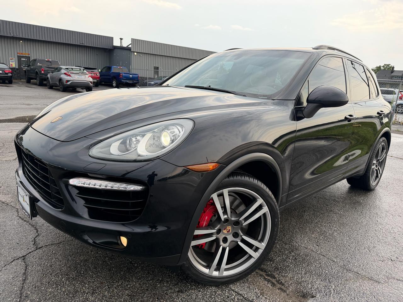 Porsche Cayenne AWD 4dr Turbo 2013