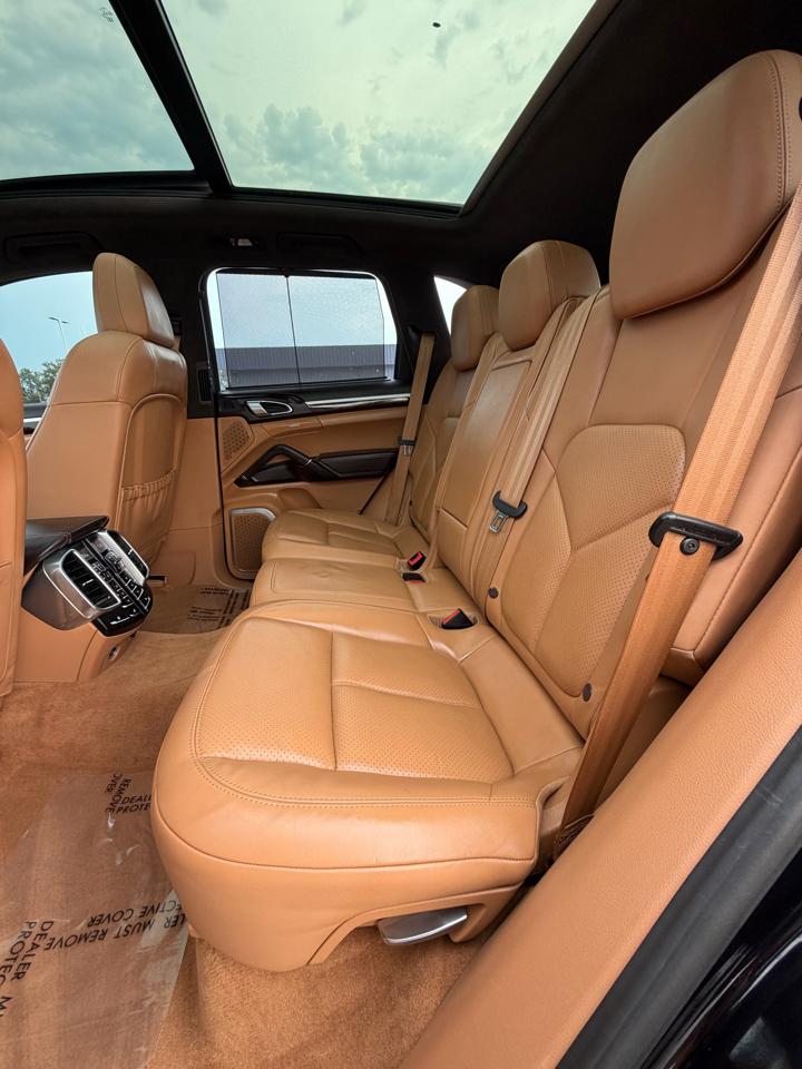 Porsche Cayenne AWD 4dr Turbo 2013