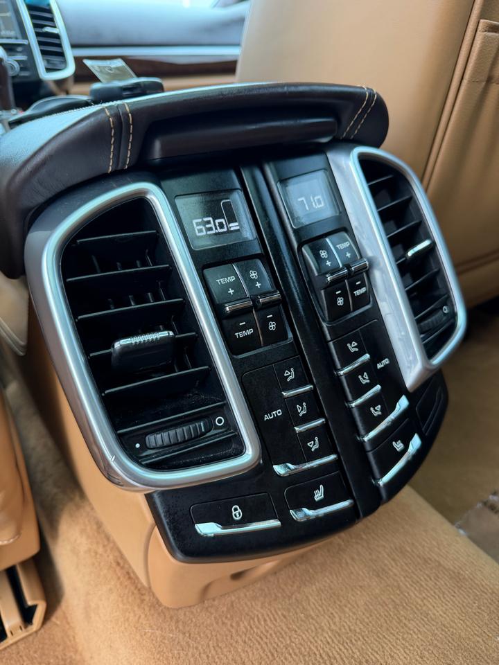 Porsche Cayenne AWD 4dr Turbo 2013