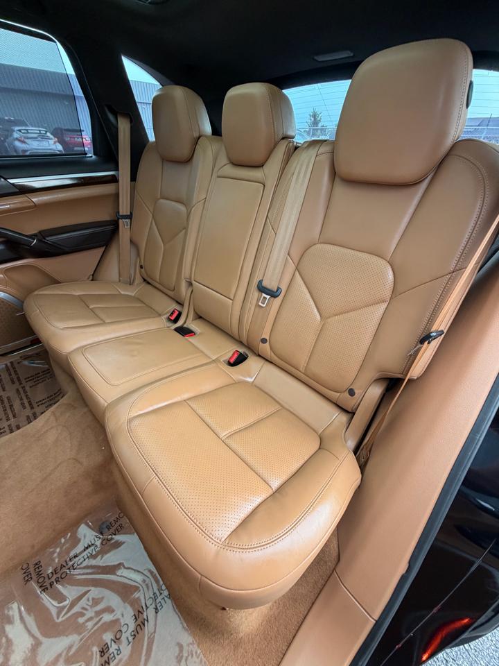 Porsche Cayenne AWD 4dr Turbo 2013