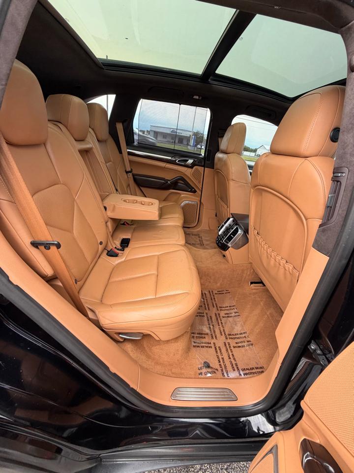 Porsche Cayenne AWD 4dr Turbo 2013