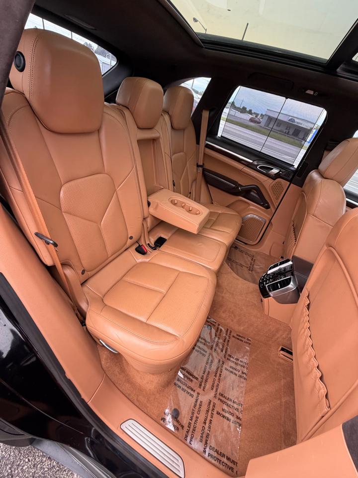 Porsche Cayenne AWD 4dr Turbo 2013
