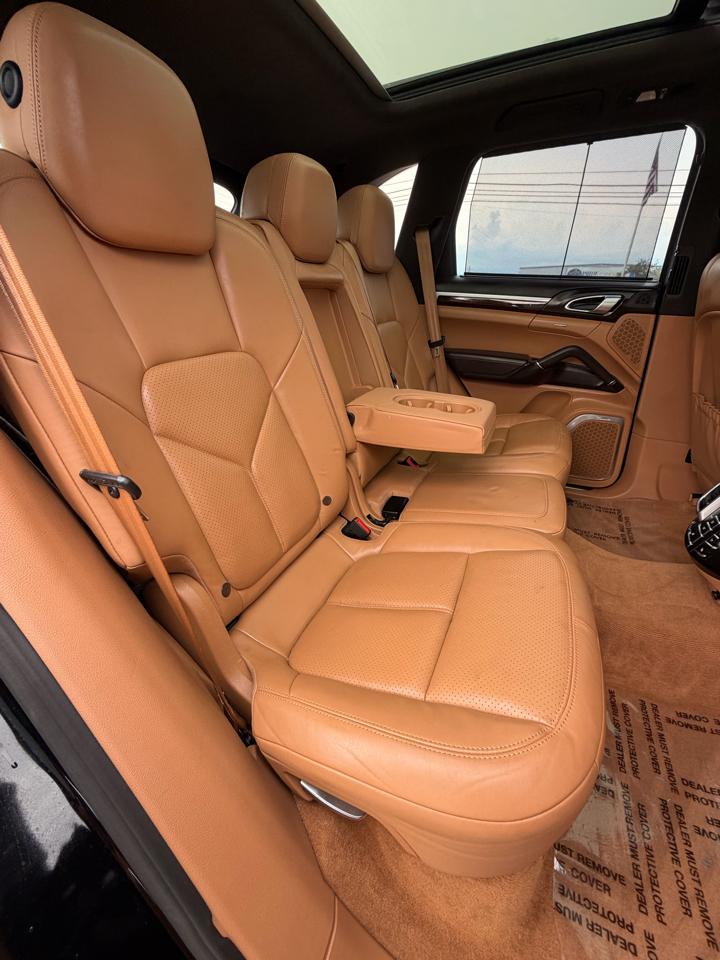 Porsche Cayenne AWD 4dr Turbo 2013