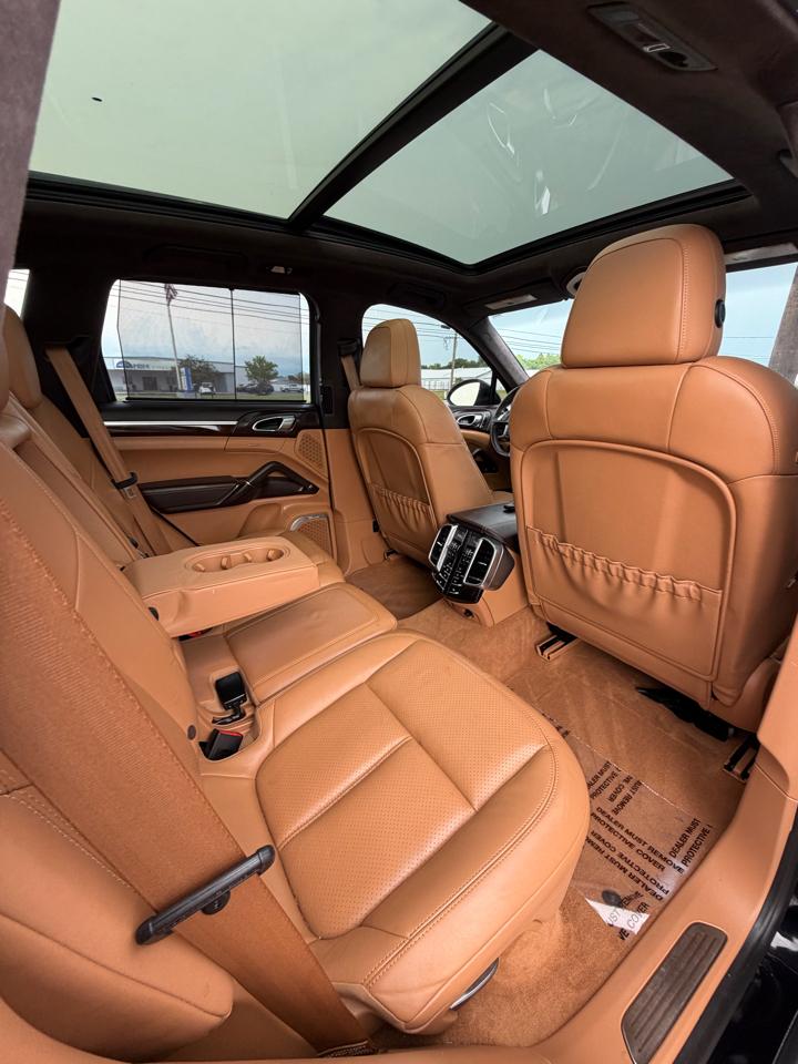 Porsche Cayenne AWD 4dr Turbo 2013
