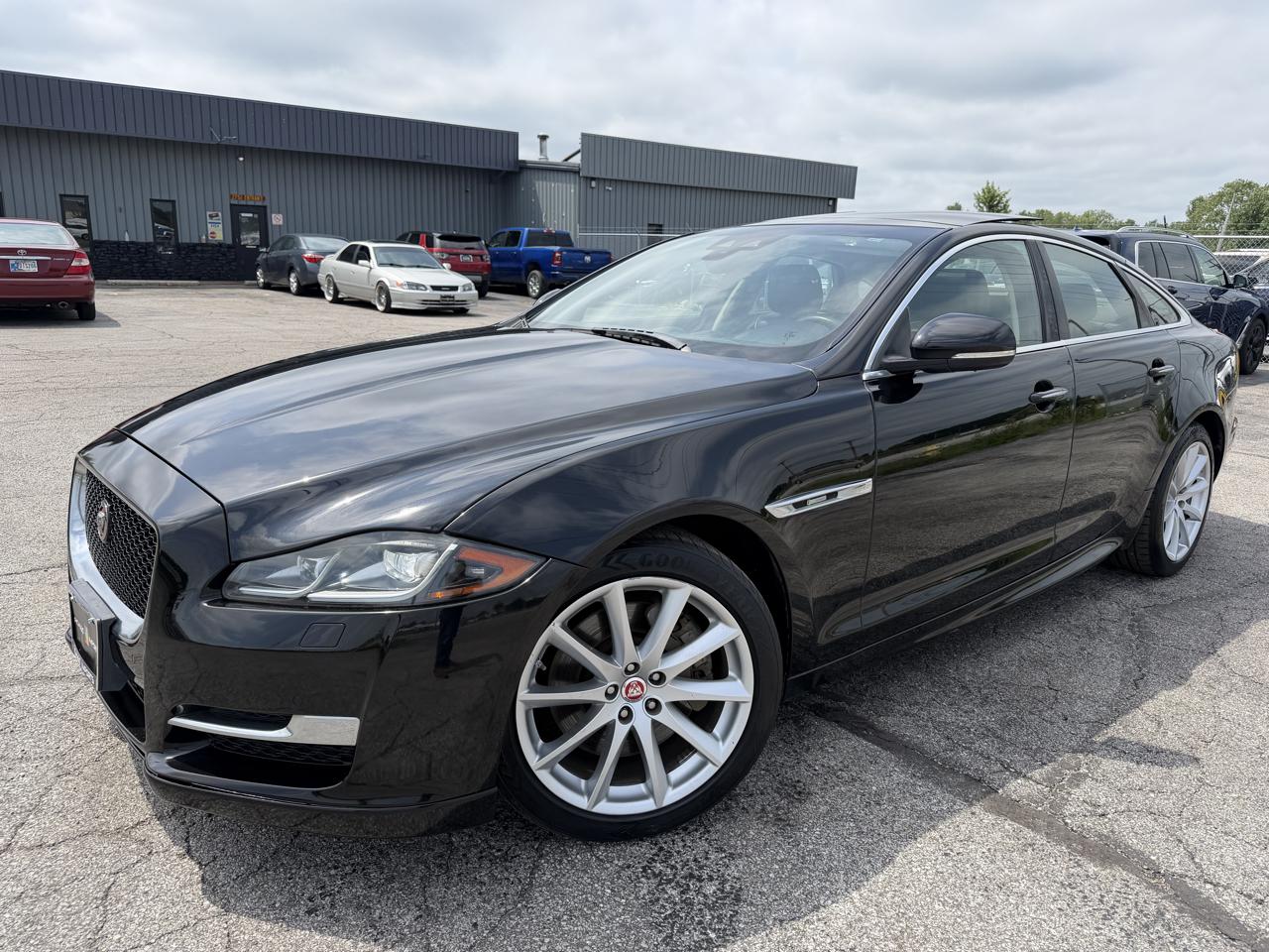 Jaguar XJ XJ R-Sport RWD 2018