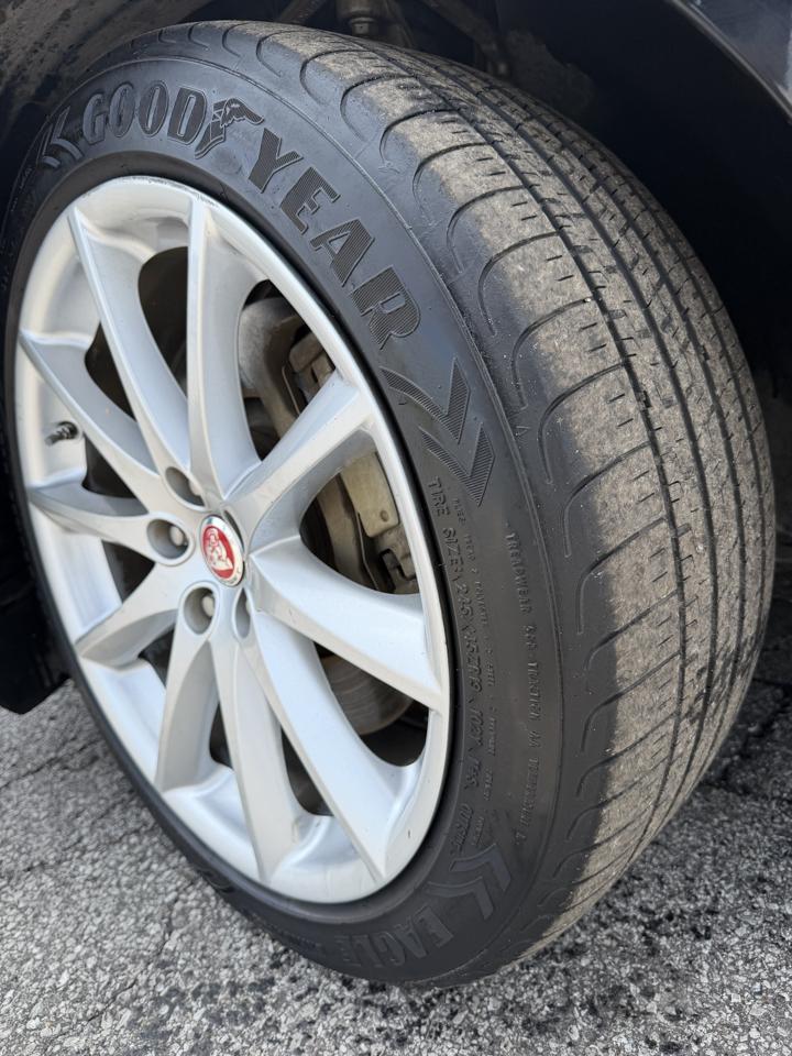Jaguar XJ XJ R-Sport RWD 2018