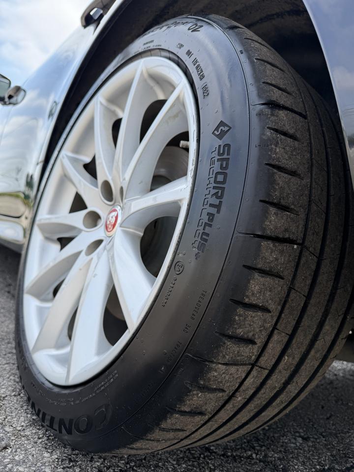 Jaguar XJ XJ R-Sport RWD 2018