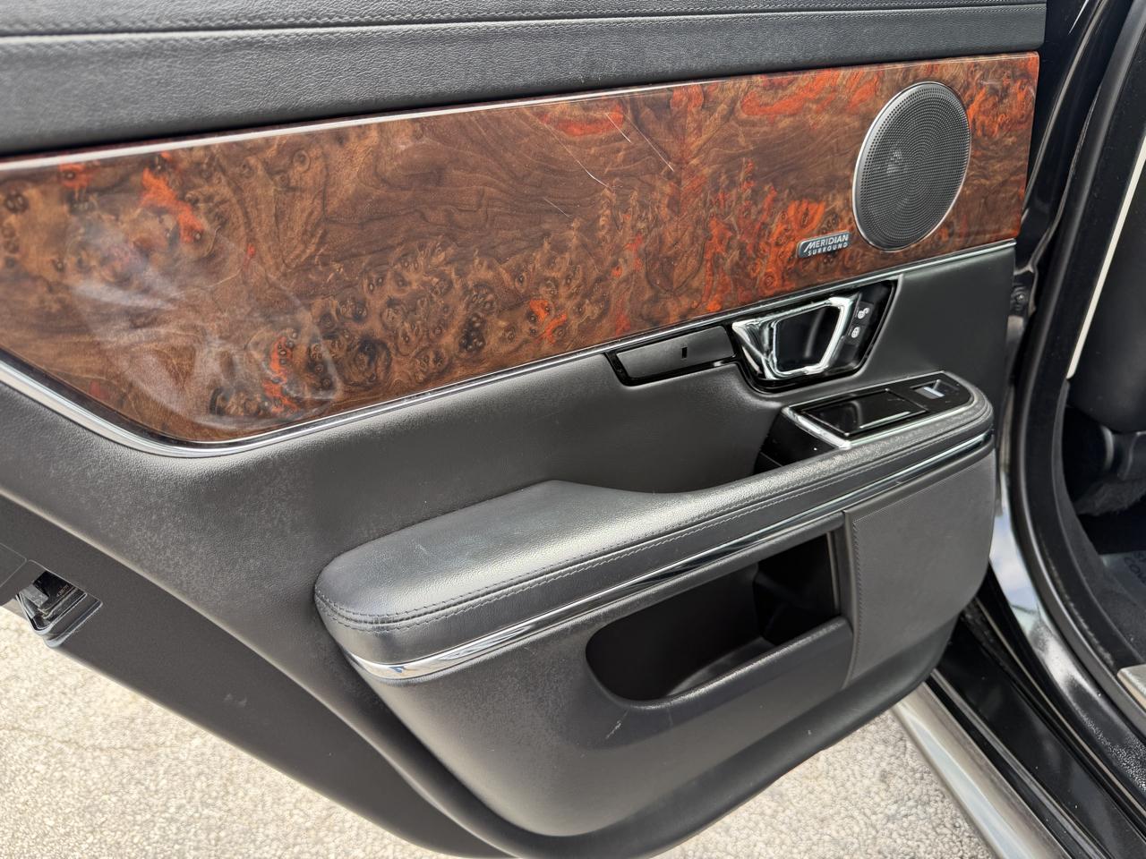 Jaguar XJ XJ R-Sport RWD 2018